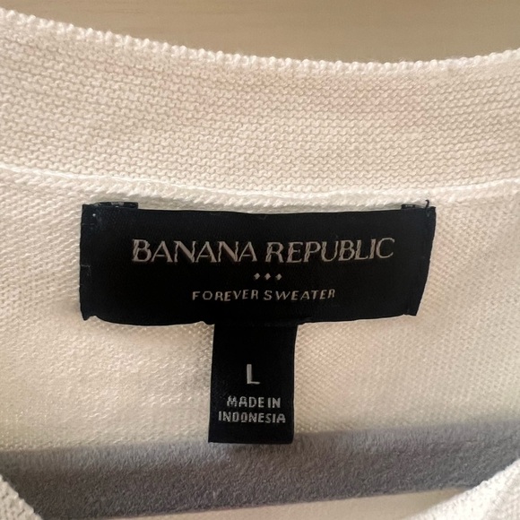 NWOT Banana Republic Forever Sweater, Striped black and white crew neck, L - Picture 3 of 8